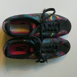 Nike womens running shoes 2015